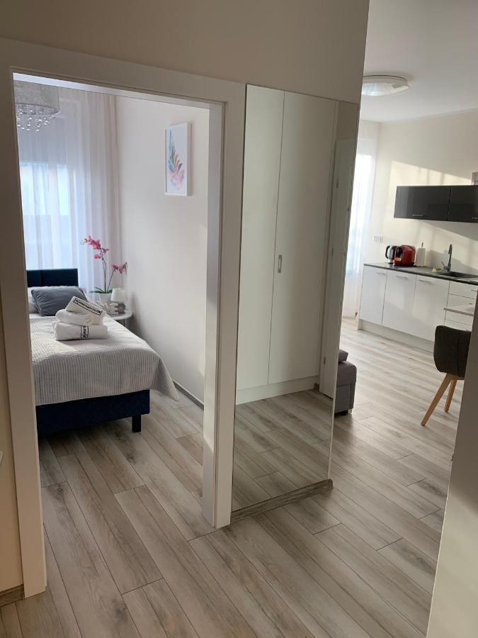Apartament Walczaka 25 Miejsce Parkingowe Гожов Велкополски Екстериор снимка